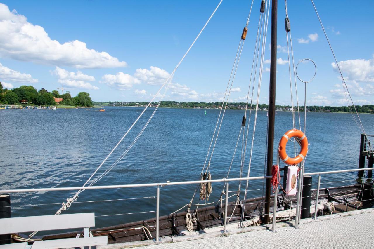Island-Dreams Hausboot Cecilie Apartment Schleswig Exterior photo