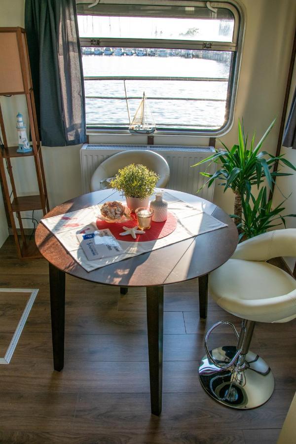 Island-Dreams Hausboot Cecilie Apartment Schleswig Exterior photo